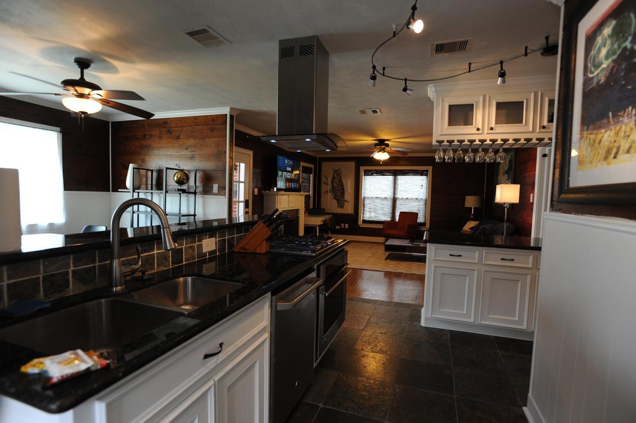 The Coyle Cabin - Close To Downtown, Stadiums, U Of H, Med Center ฮูสตัน ภายนอก รูปภาพ